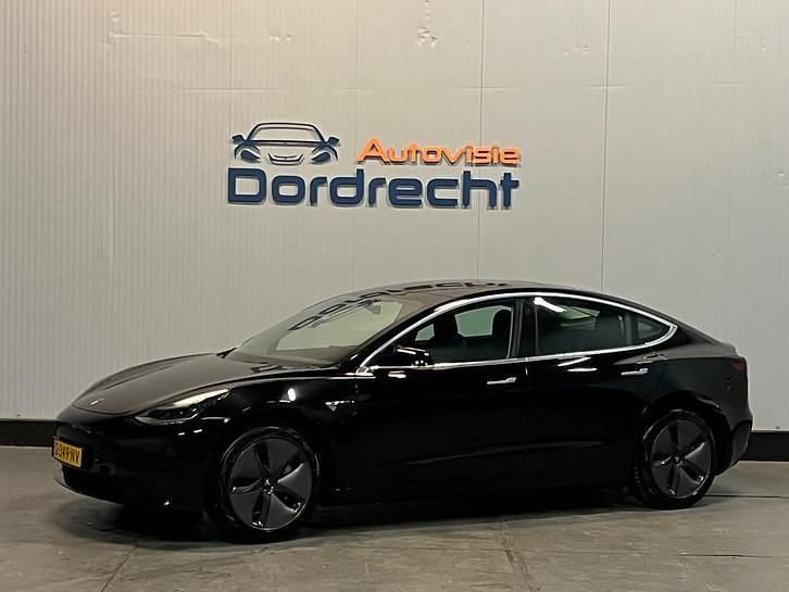 Gebruikt 2019 Tesla Model 3 Standard Range Sedan | € 16.650 (Eerlijke prijs) - Afbeelding 1/1
