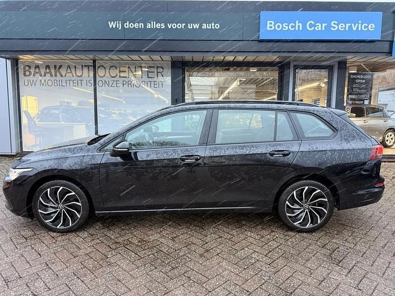 Occasion VW Golf VIII Business 131 PK (96 kW) 2024 Zwart Stationwagen