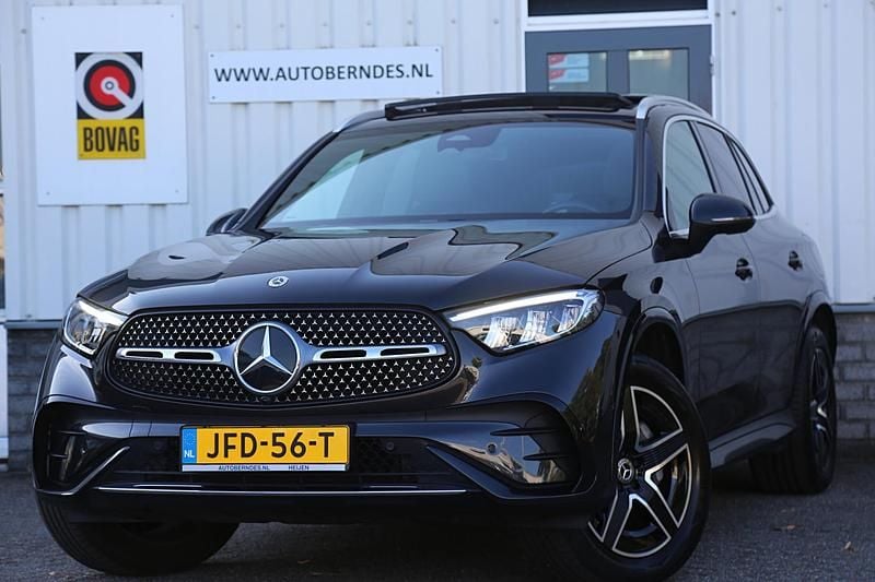 Grijs Gebruikt 2022 Mercedes GLC300e AMG line SUV | € 64.900 - Afbeelding 1/4
