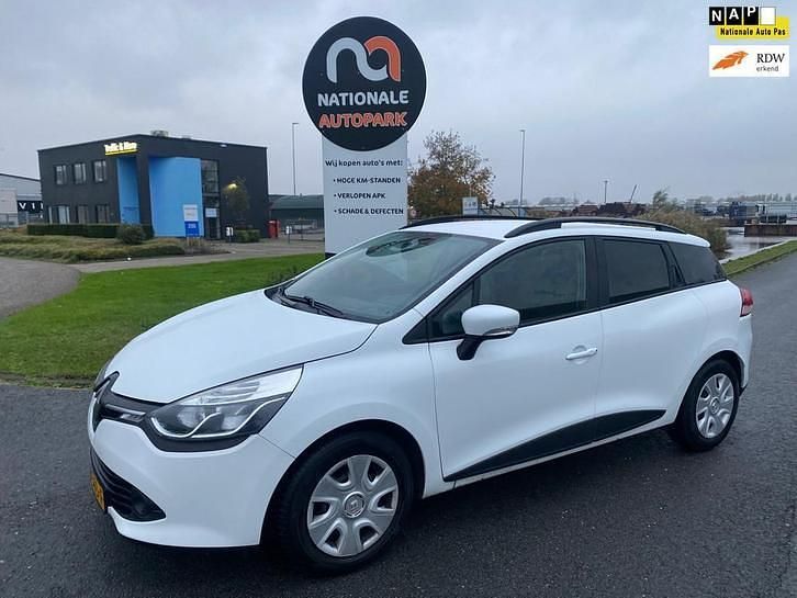 Gebruikt 2016 Renault Clio IV Expression Stationwagen | € 3.499 (Super prijs) - Afbeelding 1/4