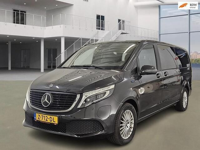 Grijs Gebruikt 2022 Mercedes EQV300 Sedan | € 29.900 - Afbeelding 1/4