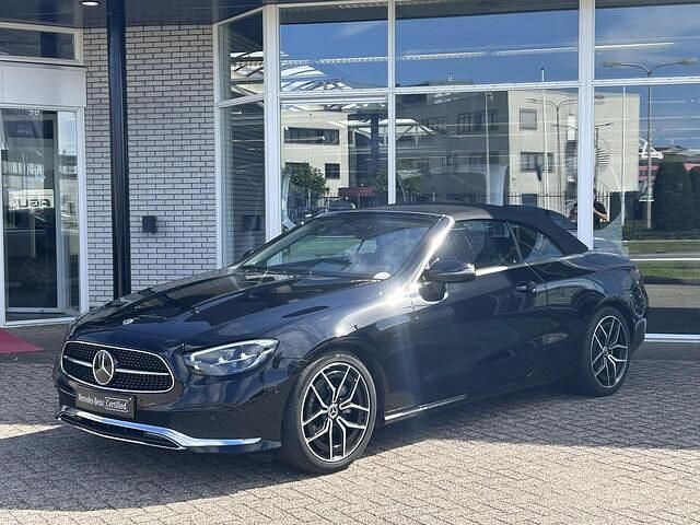 Occasion Mercedes E200 AMG line 197 PK (144 kW) 2021 Zwart Cabriolet