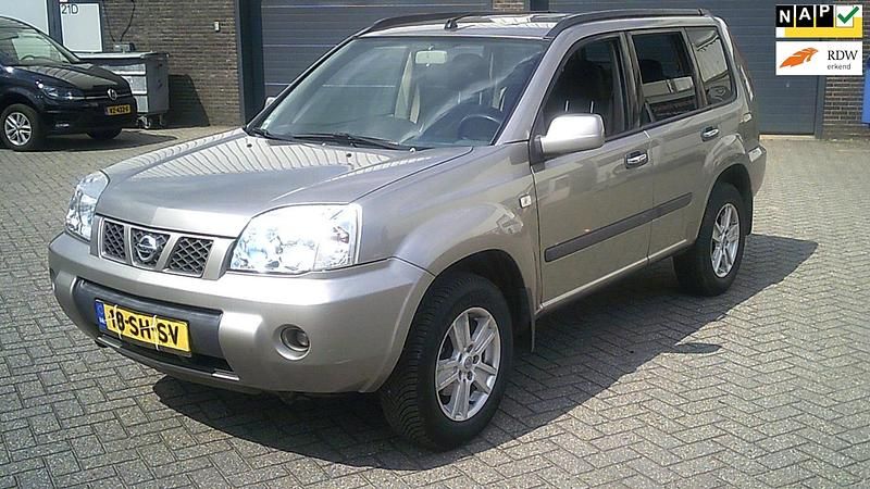 Grijs Gebruikt 2006 Nissan X-Trail Comfort SUV | € 2.750 (Eerlijke prijs) - Afbeelding 1/4