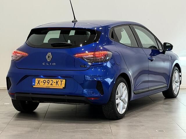 Occasion Renault Clio V Evolution 143 PK (105 kW) 2023 Bleu iron (rqh) Hatchback