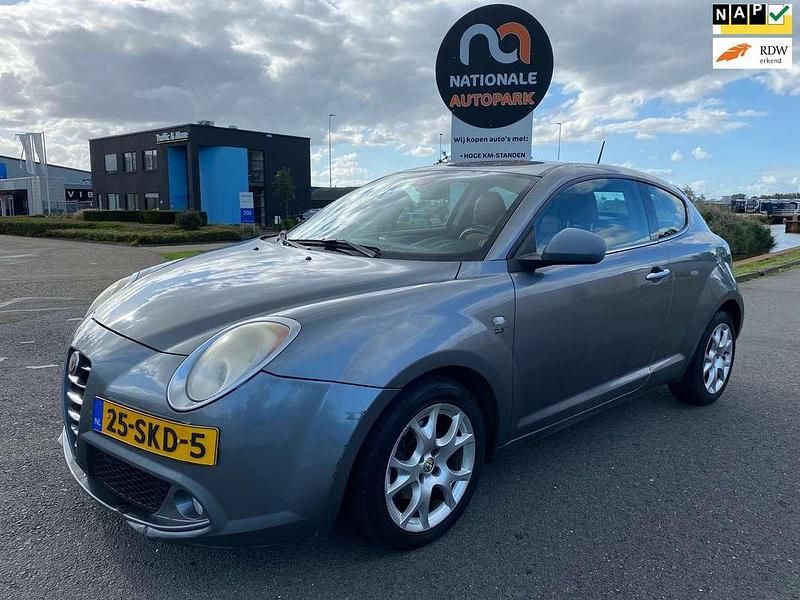 Grijs Gebruikt 2011 Alfa Romeo MiTo Hatchback | € 1.899 (Duur) - Afbeelding 1/4