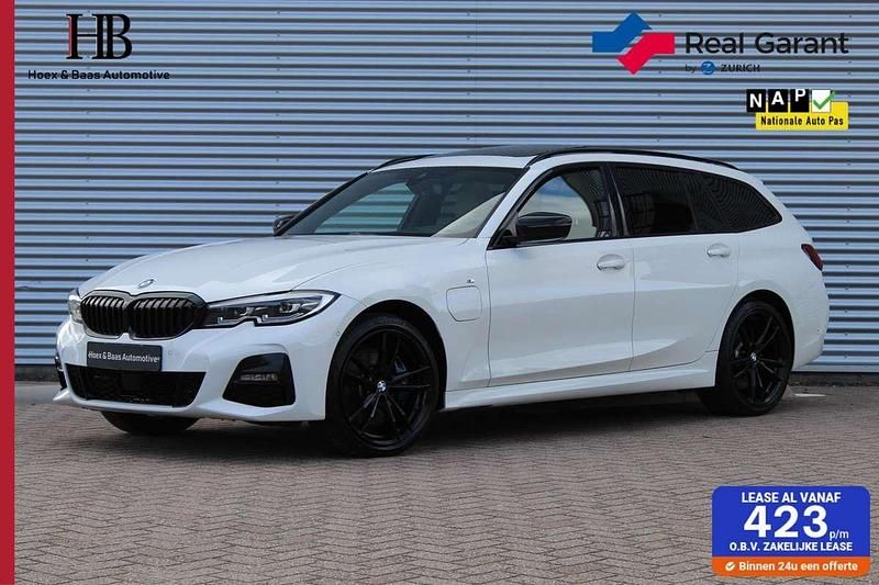 Wit Gebruikt 2020 BMW 330e Executive Stationwagen | € 31.845 (Duur) - Afbeelding 1/4