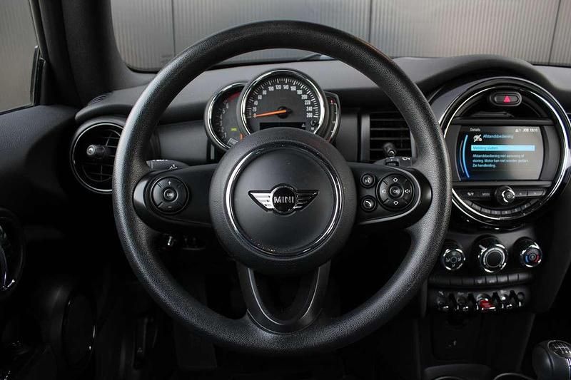 Occasion Mini One Cabriolet 102 PK (75 kW) 2018 Grijs Cabriolet