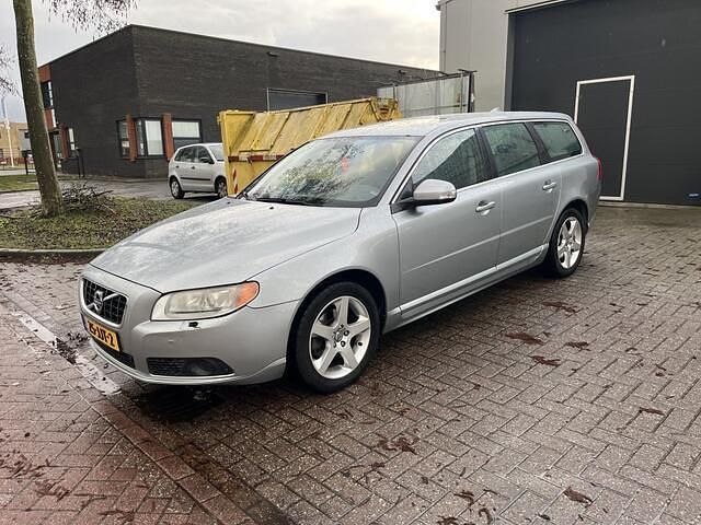 Occasion Volvo V70 Summum 145 PK (106 kW) 2009 Grijs Stationwagen