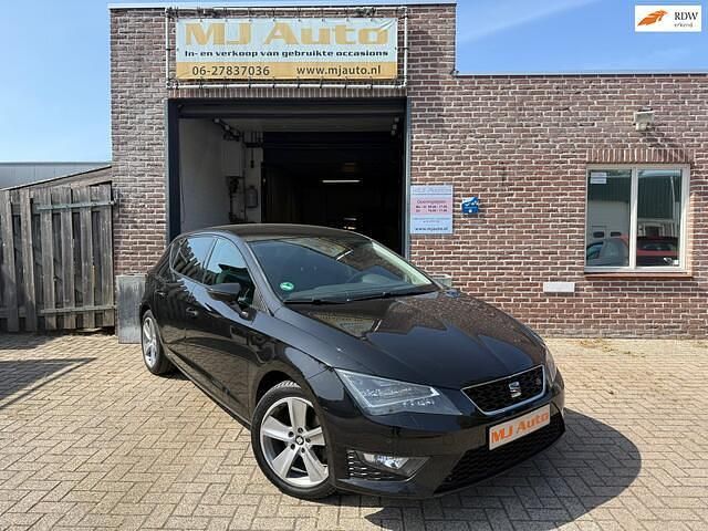 Zwart Gebruikt 2015 Seat Leon FR Hatchback | € 11.995 (Eerlijke prijs) - Afbeelding 1/4