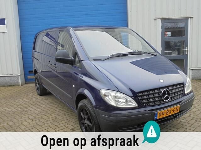 Paars Occasion 2006 Mercedes Vito Van | € 1.995 (Eerlijke prijs) - Afbeelding 1/4