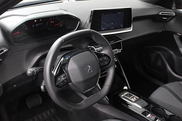 Occasion Peugeot 2008 Allure 131 PK (96 kW) 2023 Oranje SUV