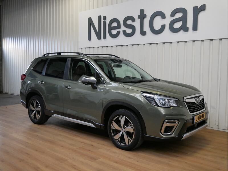 Groen, metallic lak Gebruikt 2020 Subaru Forester SUV | € 34.750 (Iets duurder) - Afbeelding 1/4