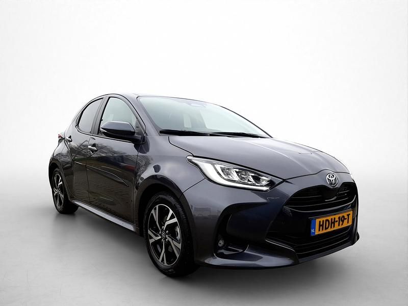 Occasion Toyota Yaris Hybrid Edition 116 PK (85 kW) 2025 Grijs Hatchback