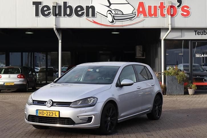 Gebruikt 2015 VW e-Golf GTE Hatchback | € 8.395 (Goede deal) - Afbeelding 1/4