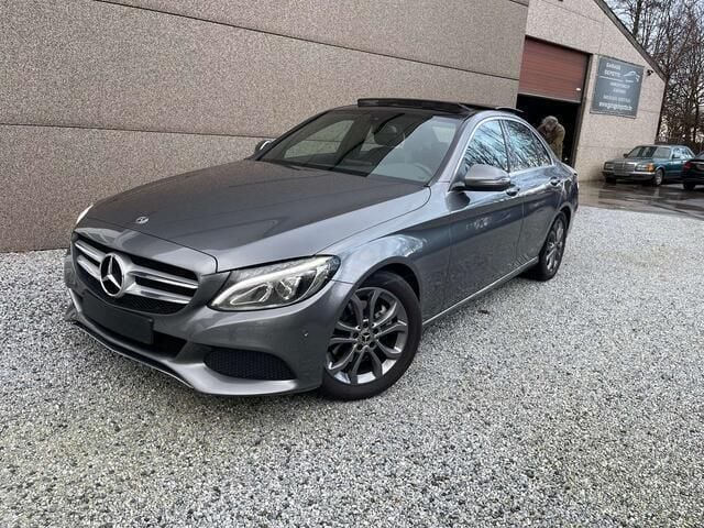 Grijs Gebruikt 2017 Mercedes 200 Sedan | € 17.490 (Eerlijke prijs) - Afbeelding 1/4