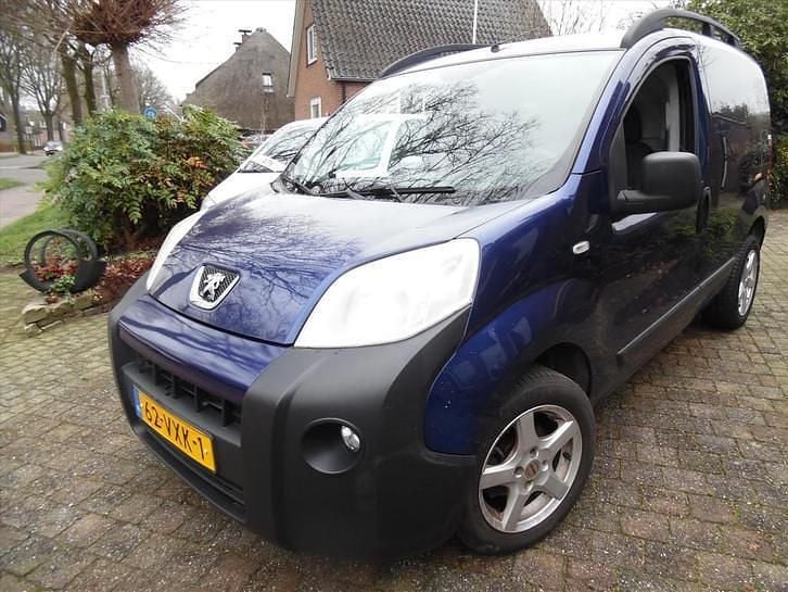 Blauw (metallic) Occasion 2008 Peugeot Bipper MPV | € 1.349 (Eerlijke prijs) - Afbeelding 1/4