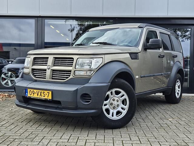 Grijs Gebruikt 2008 Dodge Nitro SE SUV | € 8.800 - Afbeelding 1/4