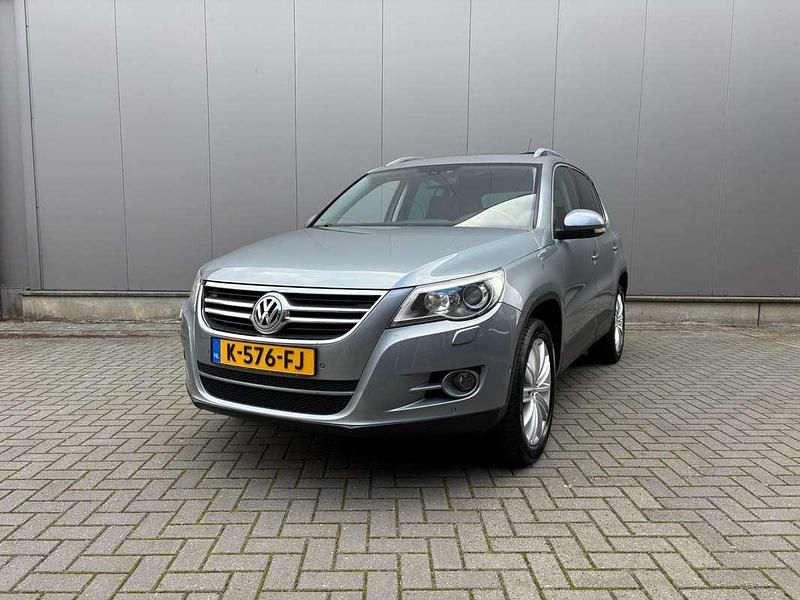 Grijs Gebruikt 2009 VW Tiguan Sport SUV | € 7.950 (Goede deal) - Afbeelding 1/4