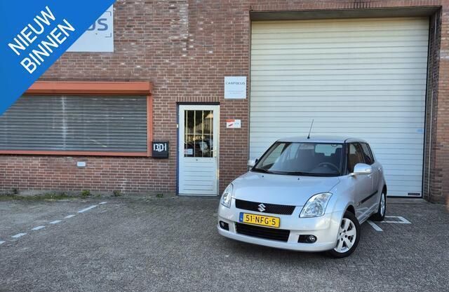 Grijs Gebruikt 2010 Suzuki Swift Limited Hatchback | € 3.499 (Eerlijke prijs) - Afbeelding 1/4