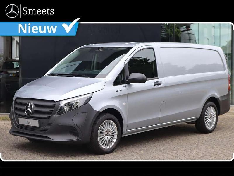 Zilver Gebruikt 2024 Mercedes e-Vito Van | € 49.666 - Afbeelding 1/4
