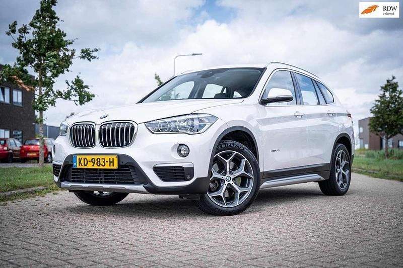 Wit Gebruikt 2016 BMW X1 Executive SUV | € 14.400 (Eerlijke prijs) - Afbeelding 1/4