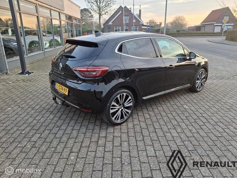 Occasion Renault Clio V Initiale Paris 91 PK (66 kW) 2021 Zwart Hatchback
