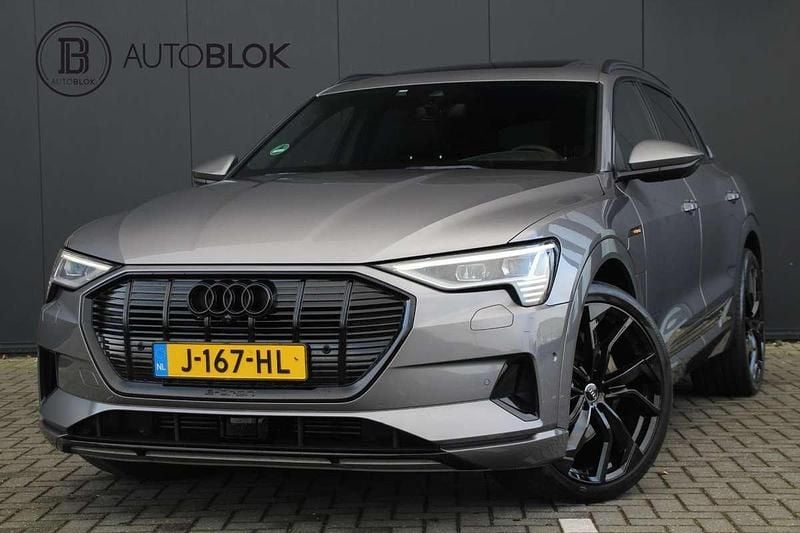 Grijs Occasion 2019 Audi e-tron S-Line SUV | € 24.945 (Super prijs) - Afbeelding 1/3
