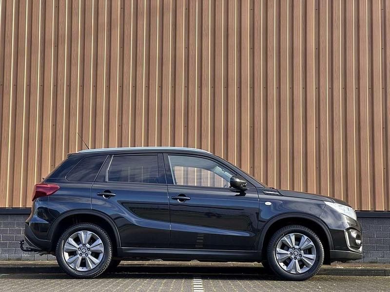 Occasion Suzuki Vitara 112 PK (82 kW) 2020 Zwart (metallic) SUV