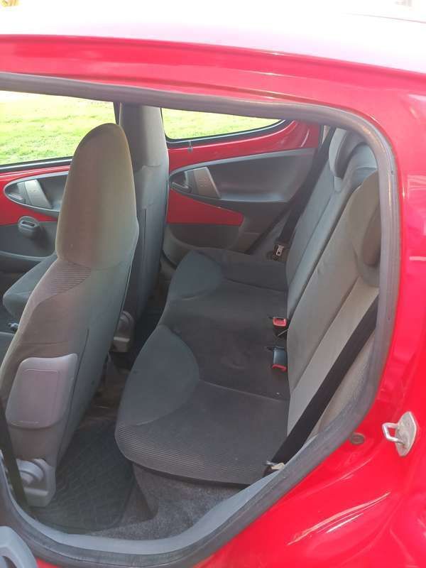 Rood Gebruikt 2007 Citroën C1 Hatchback | € 1.300 (Eerlijke prijs) - Afbeelding 1/4