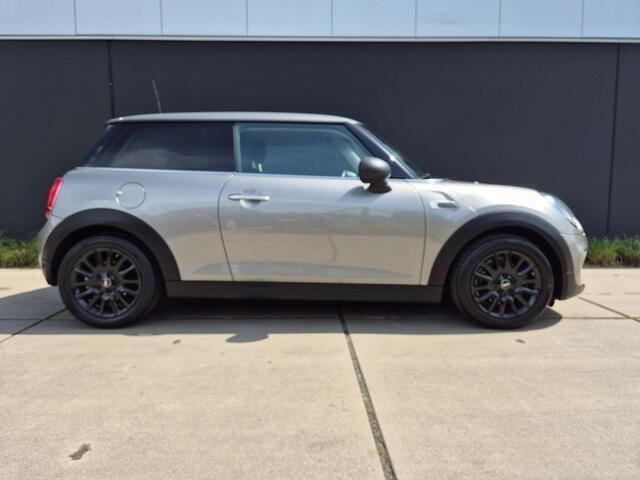 Occasion Mini Cooper 116 PK (85 kW) 2017 Grijs Hatchback