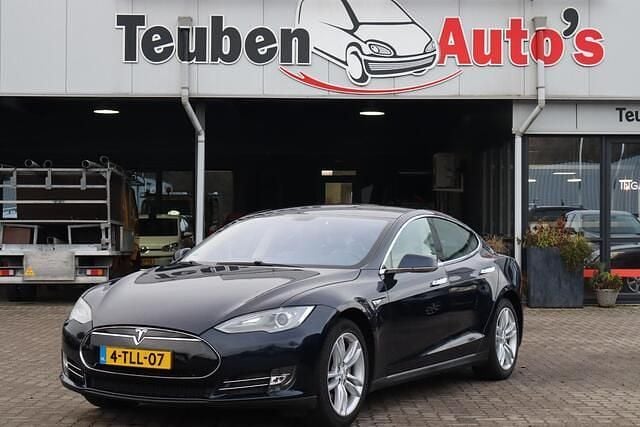 Blauw (metallic) Occasion 2014 Tesla Model S Hatchback | € 17.895 (Eerlijke prijs) - Afbeelding 1/4