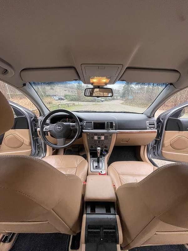Gebruikt 2005 Opel Vectra Sedan | € 3.000 (Iets duurder) - Afbeelding 1/4
