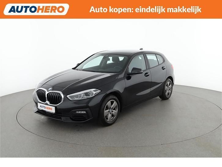 Occasion 2020 BMW 118 Executive Hatchback | € 18.949 (Super prijs) - Afbeelding 1/4