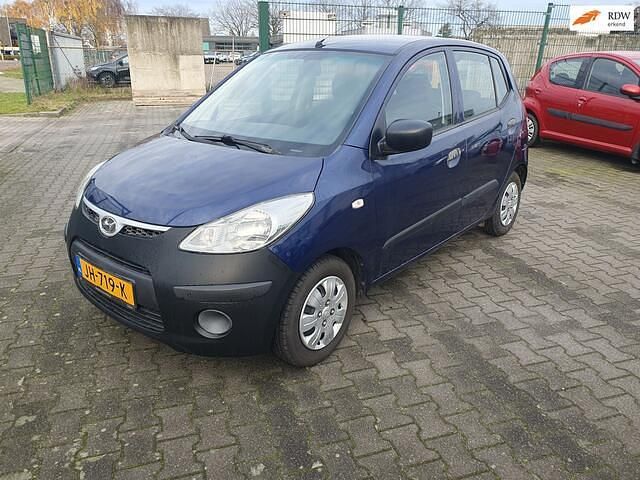 Blauw (metallic) Occasion 2010 Hyundai i10 Pure Hatchback | € 2.249 (Eerlijke prijs) - Afbeelding 1/4