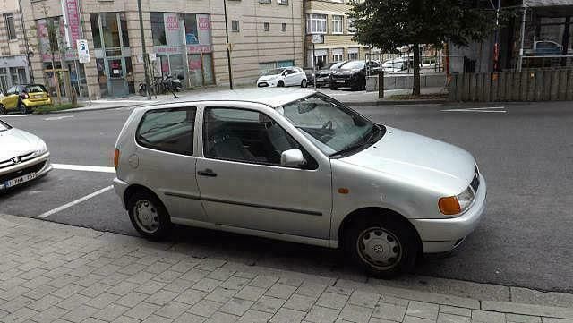 Occasion VW Polo 60 PK (44 kW) 1998 Grijs Sedan