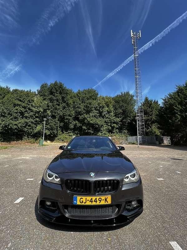 Gebruikt 2015 BMW 520 M Sport Sedan | € 21.000 - Afbeelding 1/4