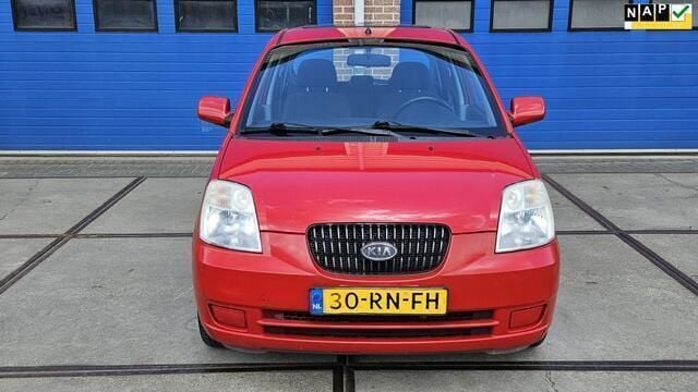 Rood Gebruikt 2005 Kia Picanto Hatchback | € 1.150 (Goede deal) - Afbeelding 1/4