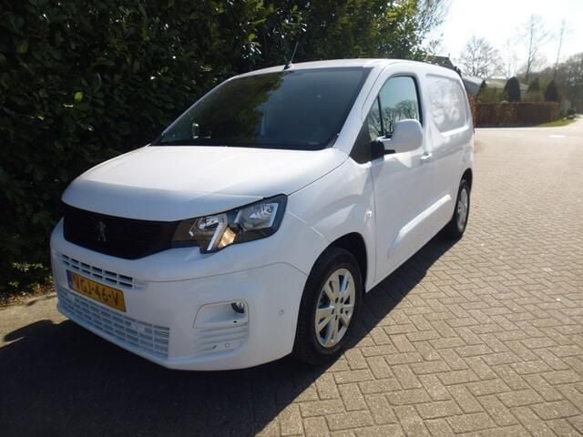 Wit Gebruikt 2020 Peugeot Partner MPV | € 11.950 (Super prijs) - Afbeelding 1/4