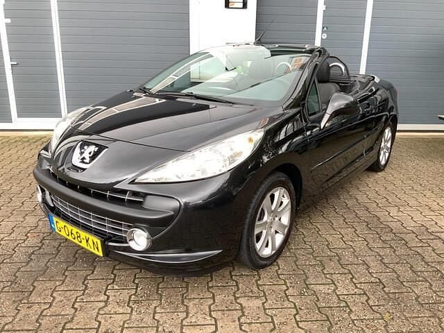 Zwart Gebruikt 2009 Peugeot 207 CC Cabriolet | € 3.950 (Eerlijke prijs) - Afbeelding 1/4