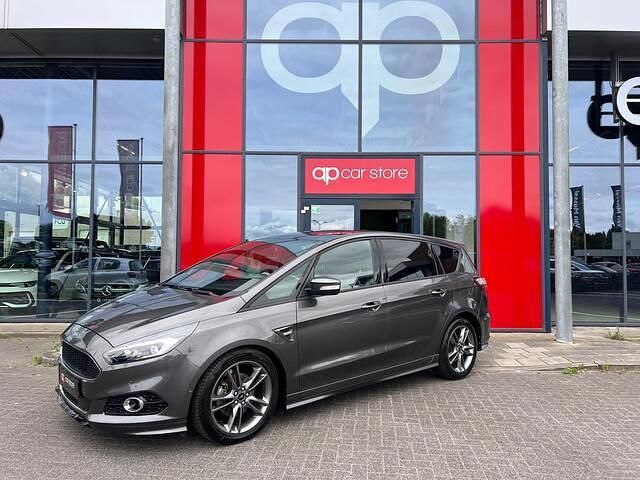 Grijs Gebruikt 2018 Ford S-MAX Titanium MPV | € 31.999 (Duur) - Afbeelding 1/4