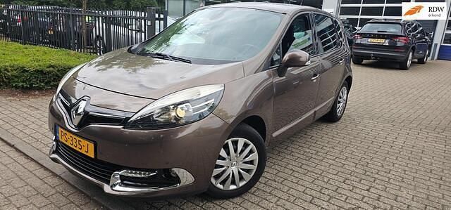 Bruin Gebruikt 2013 Renault Scénic III Bose Edition MPV | € 4.950 (Eerlijke prijs) - Afbeelding 1/4