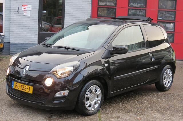 Zwart Gebruikt 2013 Renault Twingo Dynamique Hatchback | € 2.875 (Eerlijke prijs) - Afbeelding 1/4
