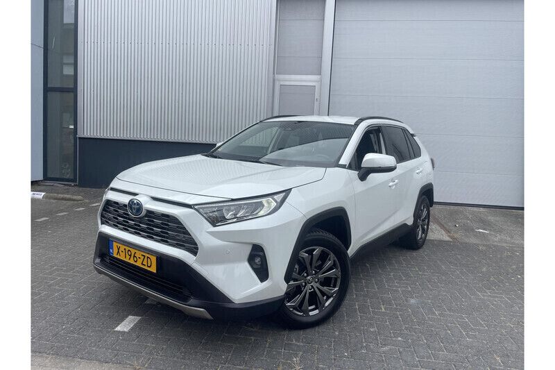 Gebruikt 2024 Toyota RAV4 Hybrid SUV | € 43.799 (Eerlijke prijs) - Afbeelding 1/1