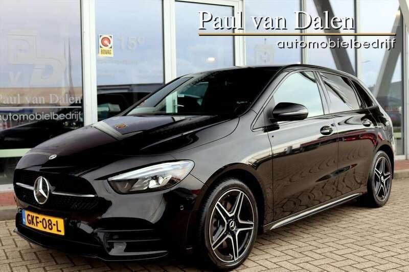 Zwart Gebruikt 2022 Mercedes B250e AMG MPV | € 29.920 (Eerlijke prijs) - Afbeelding 1/4
