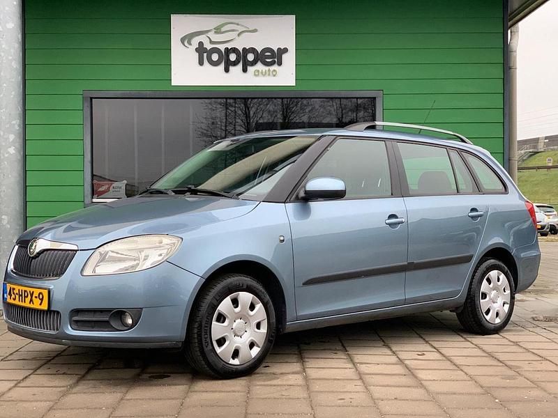 Blauw Gebruikt 2009 Skoda Fabia Ambiente Stationwagen | € 3.945 (Eerlijke prijs) - Afbeelding 1/4