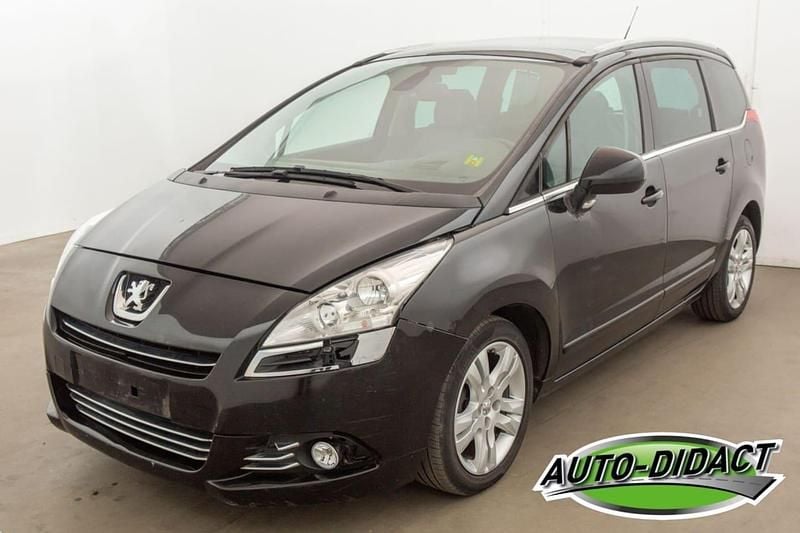 Zwart Occasion 2011 Peugeot 5008 MPV | € 1.650 - Afbeelding 1/4