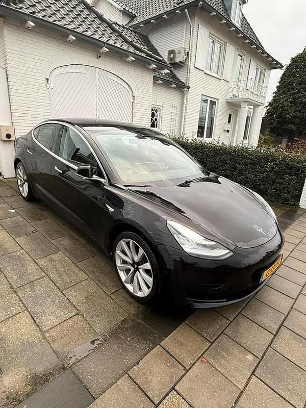 Gebruikt 2019 Tesla Model 3 Standard Range Sedan | € 16.000 (Goede deal) - Afbeelding 1/4