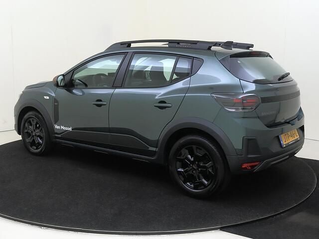 Nieuw Dacia Sandero Stepway 110 PK (80 kW) 2026 Groen Hatchback