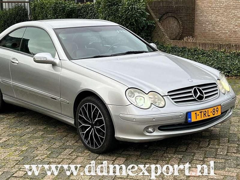 Grijs Gebruikt 2003 Mercedes CLK270 Elegance Coupé | € 2.999 - Afbeelding 1/4