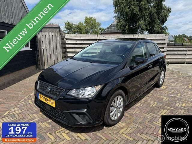 Zwart Gebruikt 2021 Seat Ibiza Style Hatchback | € 11.995 (Eerlijke prijs) - Afbeelding 1/4